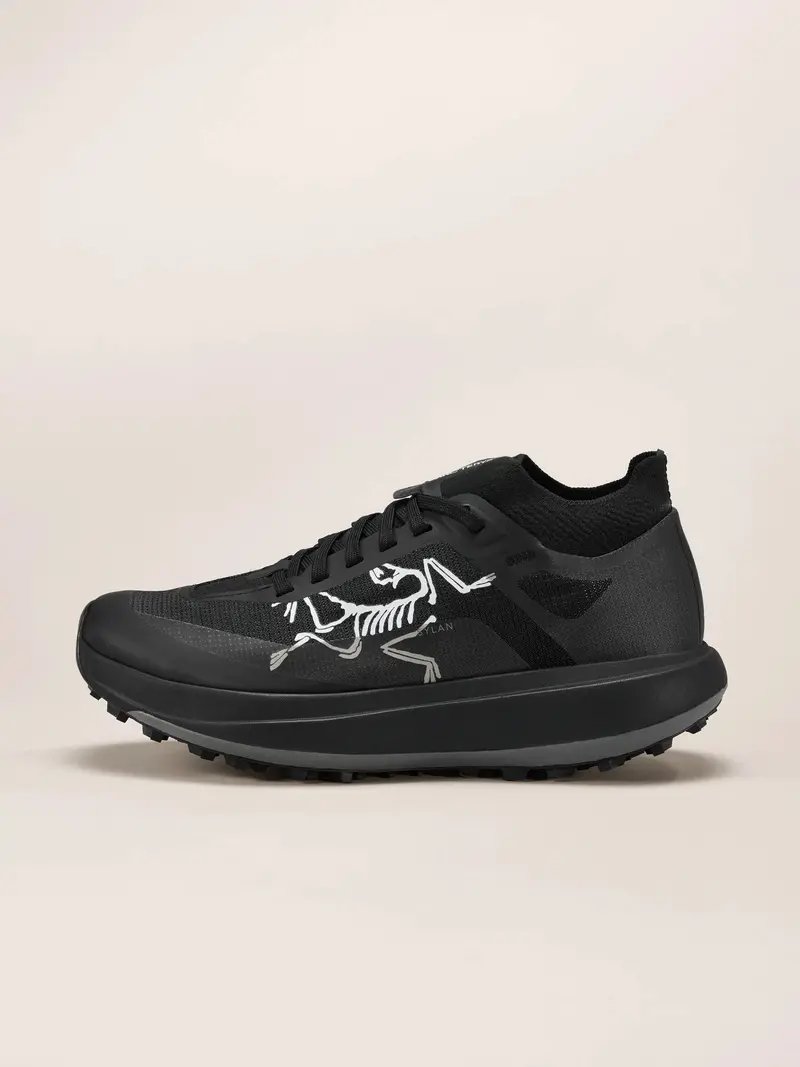 Arc'Teryx Sylan Pro Women'S Trail Running Shoes – Sleek Black Design 1