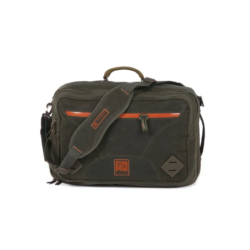 Fishpond Half Moon Weekender Bag – Travel-Friendly Design 1