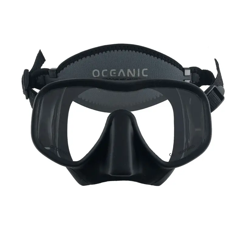 Oceanic Shadow Low-Profile Black Dive Mask 1