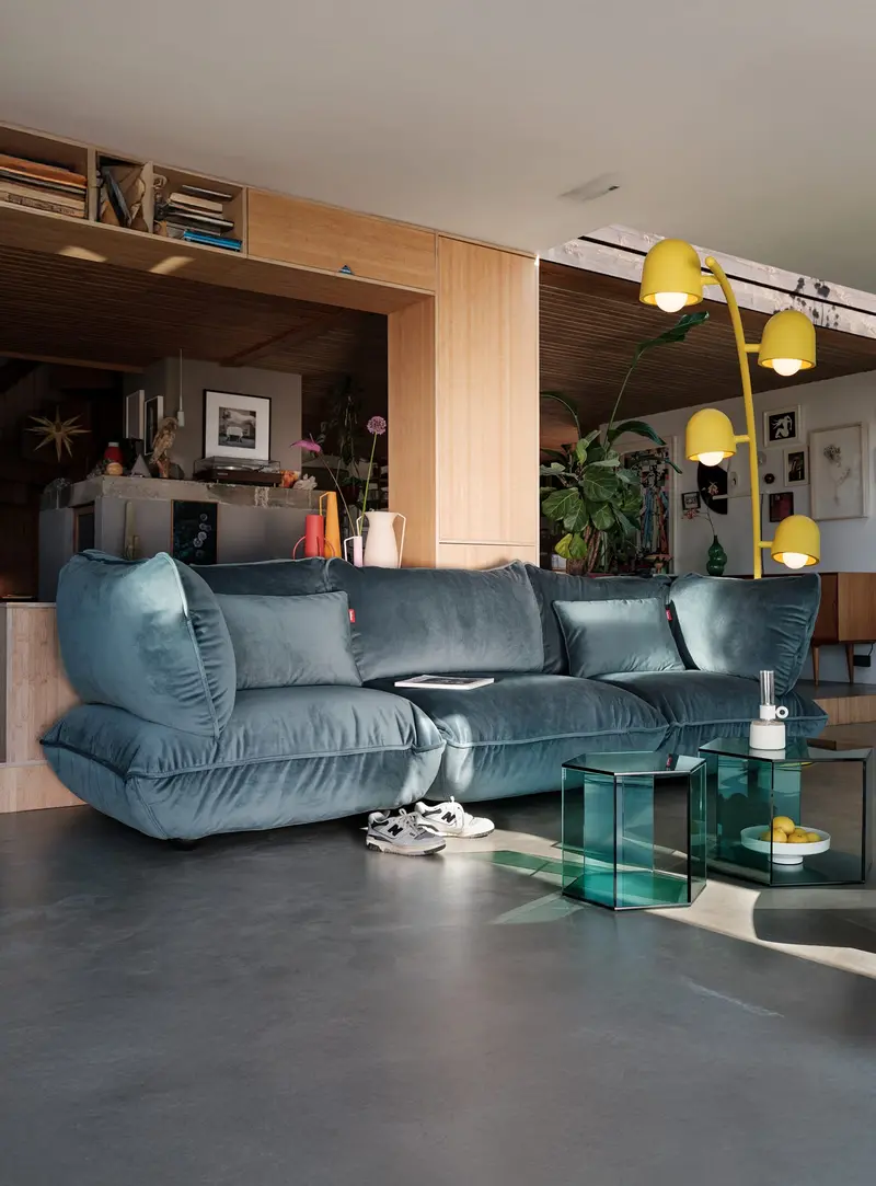 Sumo Velvet Three-Seater Sofa 1
